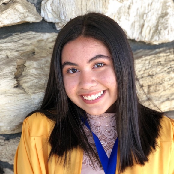Meet your Posher, Mikayla - Picture 1 of 1